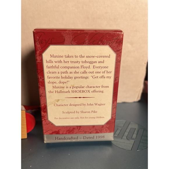 1-HALLMARK  98 CHRISTMAS ORNAMENT "MAXINE" TOBOGGAN SLEDDING W/DOG FLOYD M-2(75) - Picture 5 of 6
